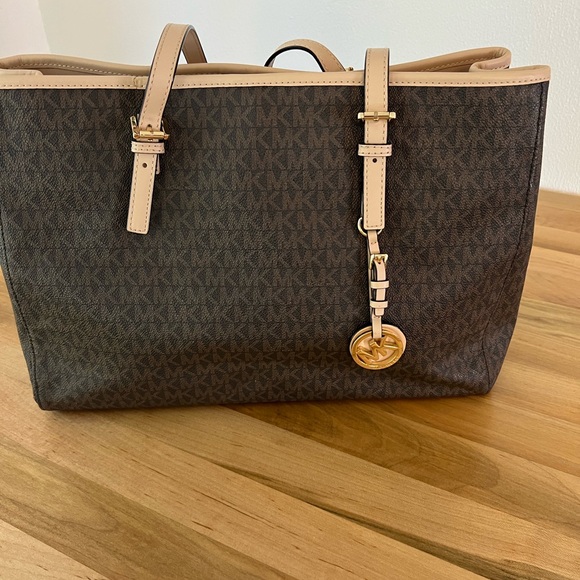Michael Kors Black and Tan Tote Bag - Picture 1 of 8
